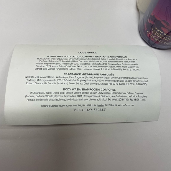 Victoria’s Secret Love Spell gift set w/ handbag vintage  lotion, mist, bodywash - Picture 7 of 11